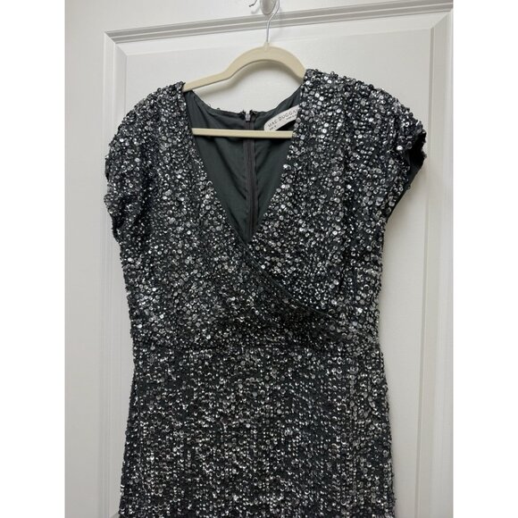 NWT Mac Duggal Size 12 Gray Sequined Cap Sleeve Wrap Over Cocktail Midi Dress - Picture 5 of 13